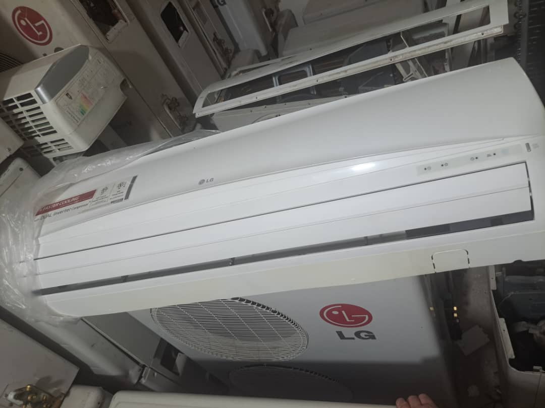 air conditioner photo in bed room 1403